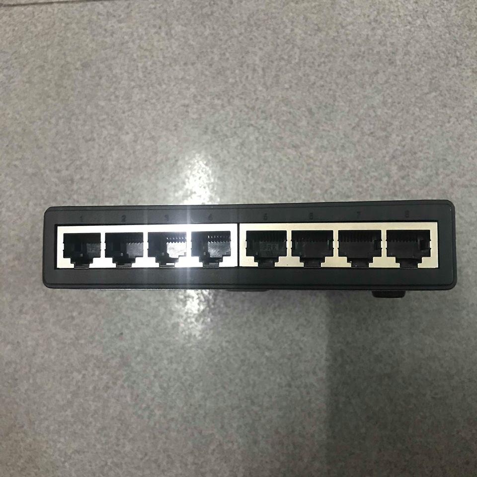 Switch small business SD208 8 cổng 10/100