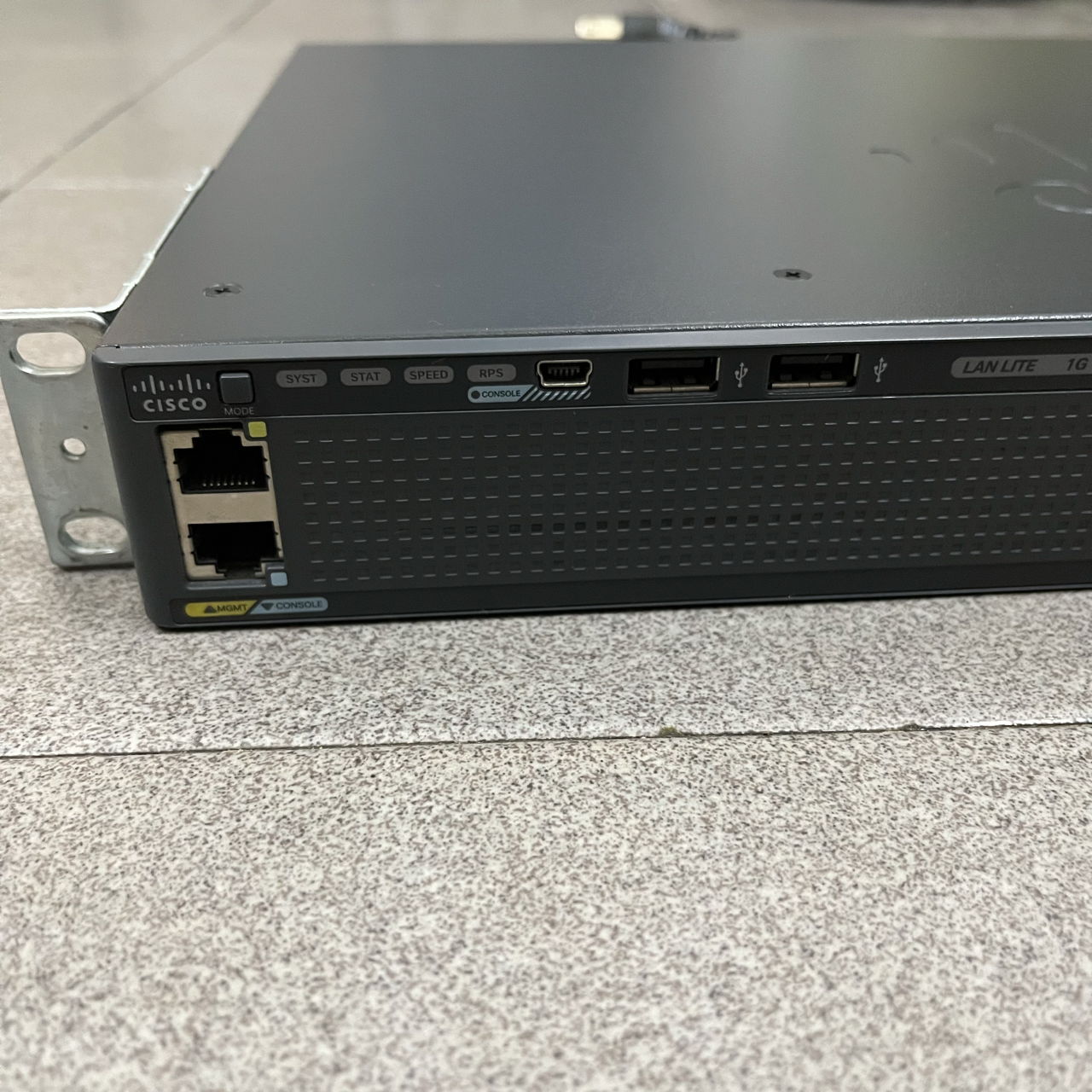 SWITCH CISCO WS-C2960X-24TS-LL - Catalyst 2960-X 24 GigE, 2 x 1G SFP, LAN Lite