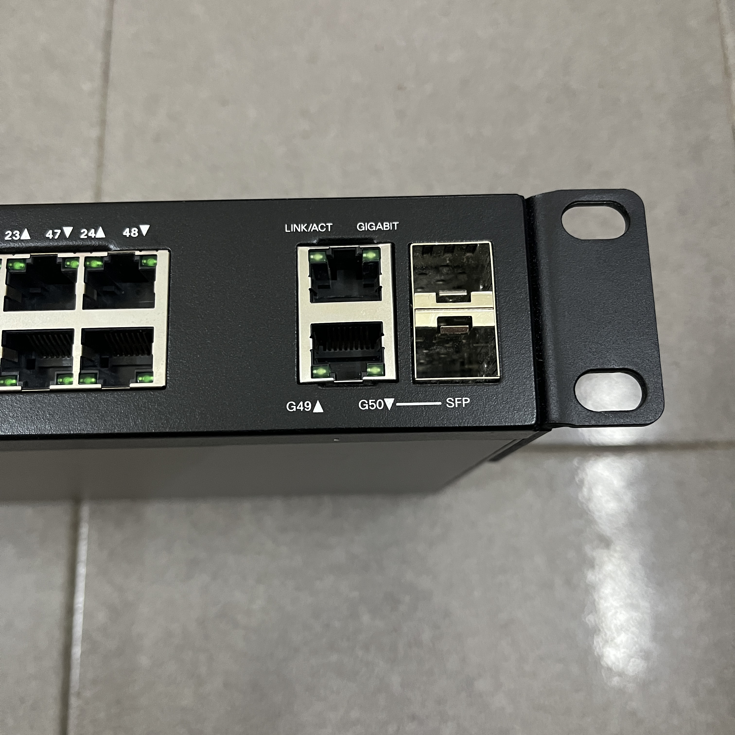 50-Port Gigabit Smart Switch CISCO SG220-50-K9-EU