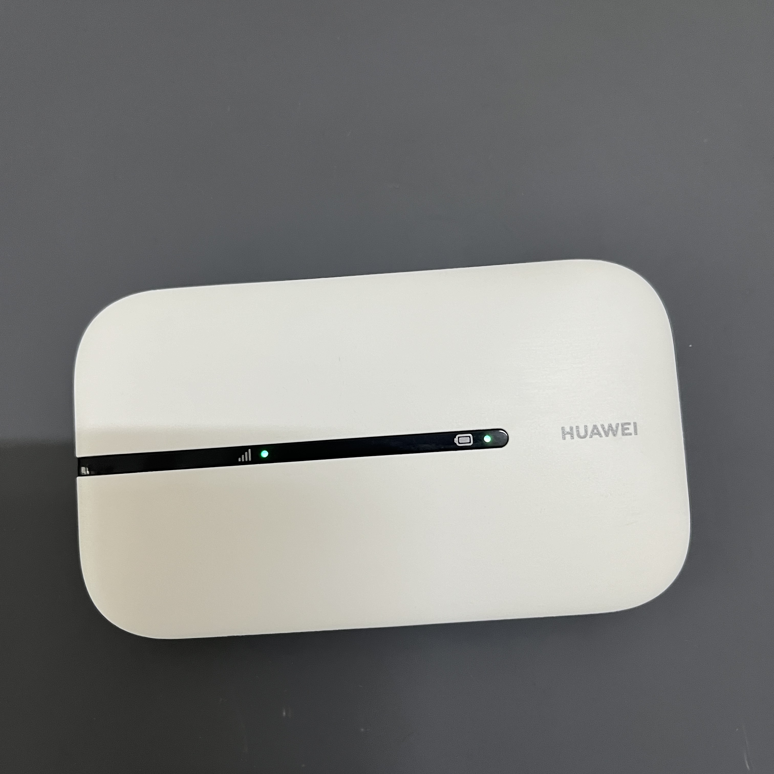 Bộ phát Wifi di động Huawei E5576-320 4G 150Mbps bản quốc tế