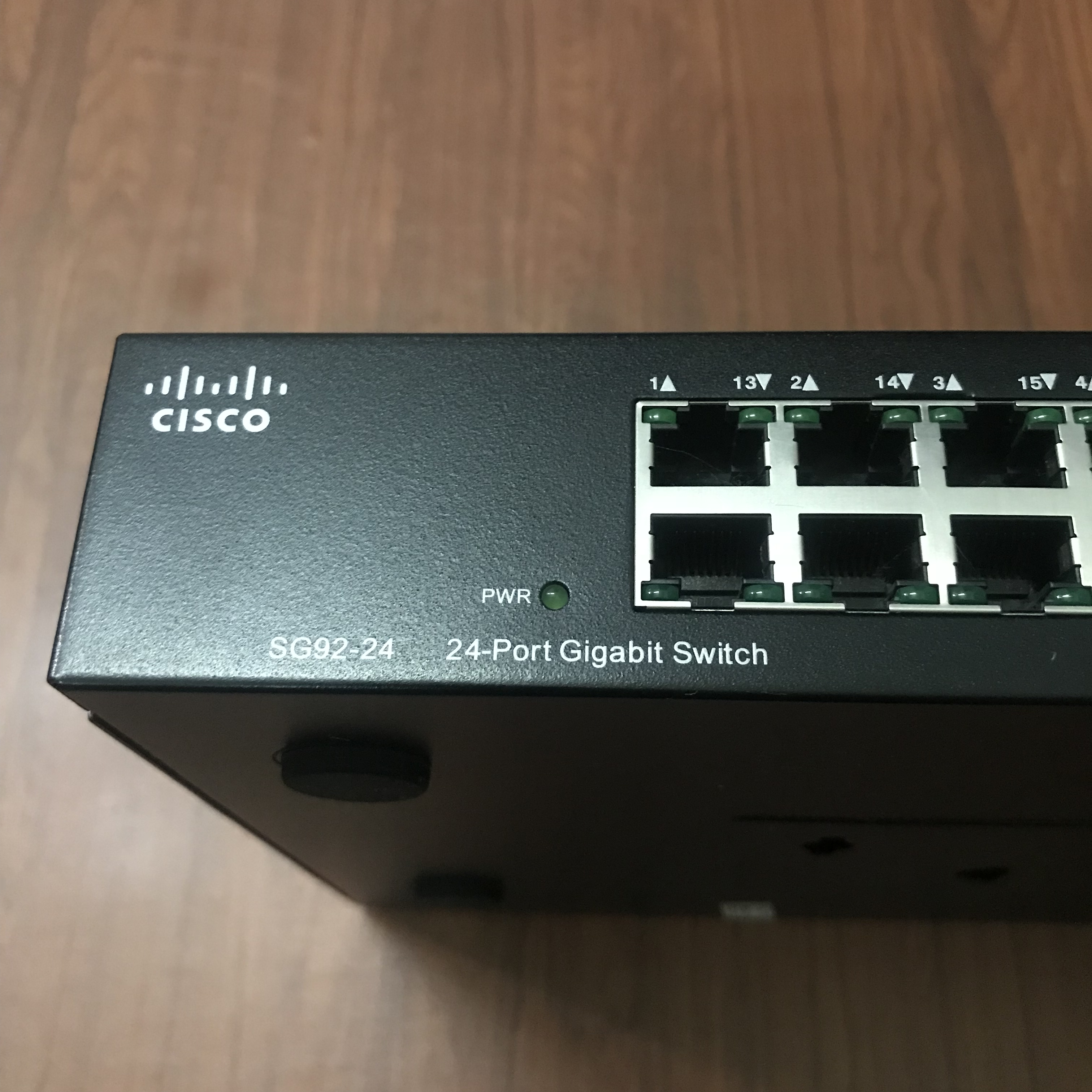 Switch Cisco Gigiabit SG92-24 24 port gigabit