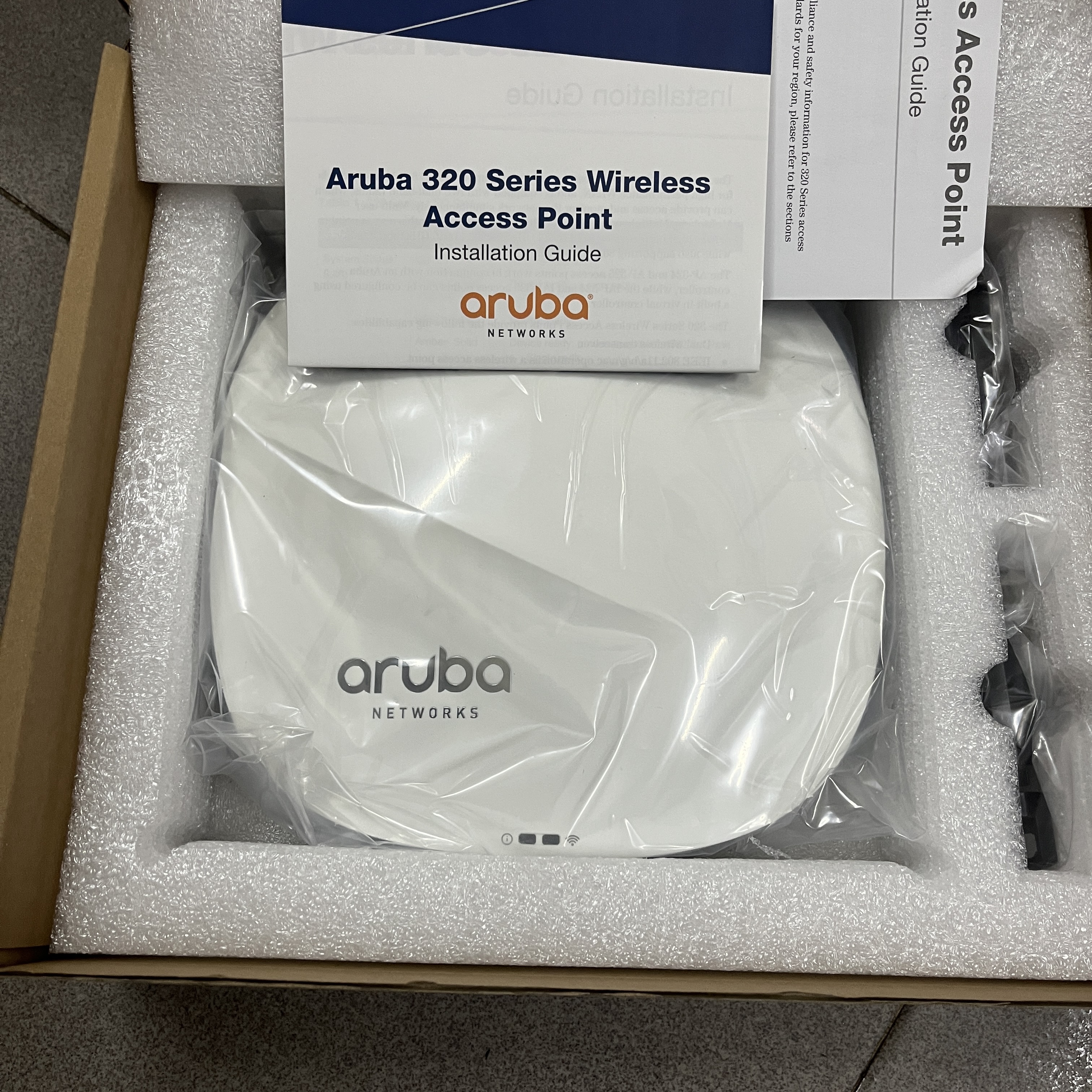 Bộ phát wifi chuyên dụng Mest - Roaming Aruba 325 fullbox mới