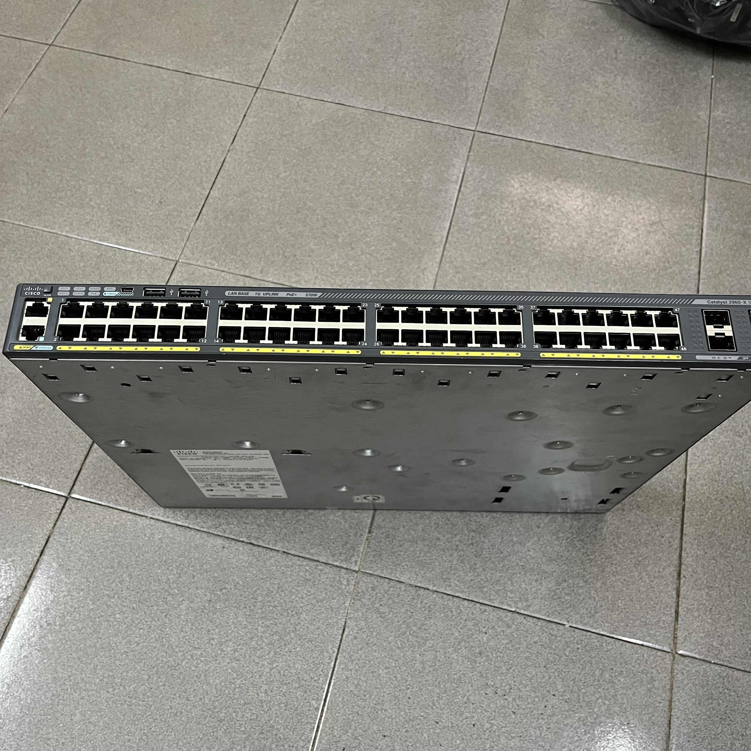 CISCO WS-C2960X-48LPS-L ( qua sử dụng )